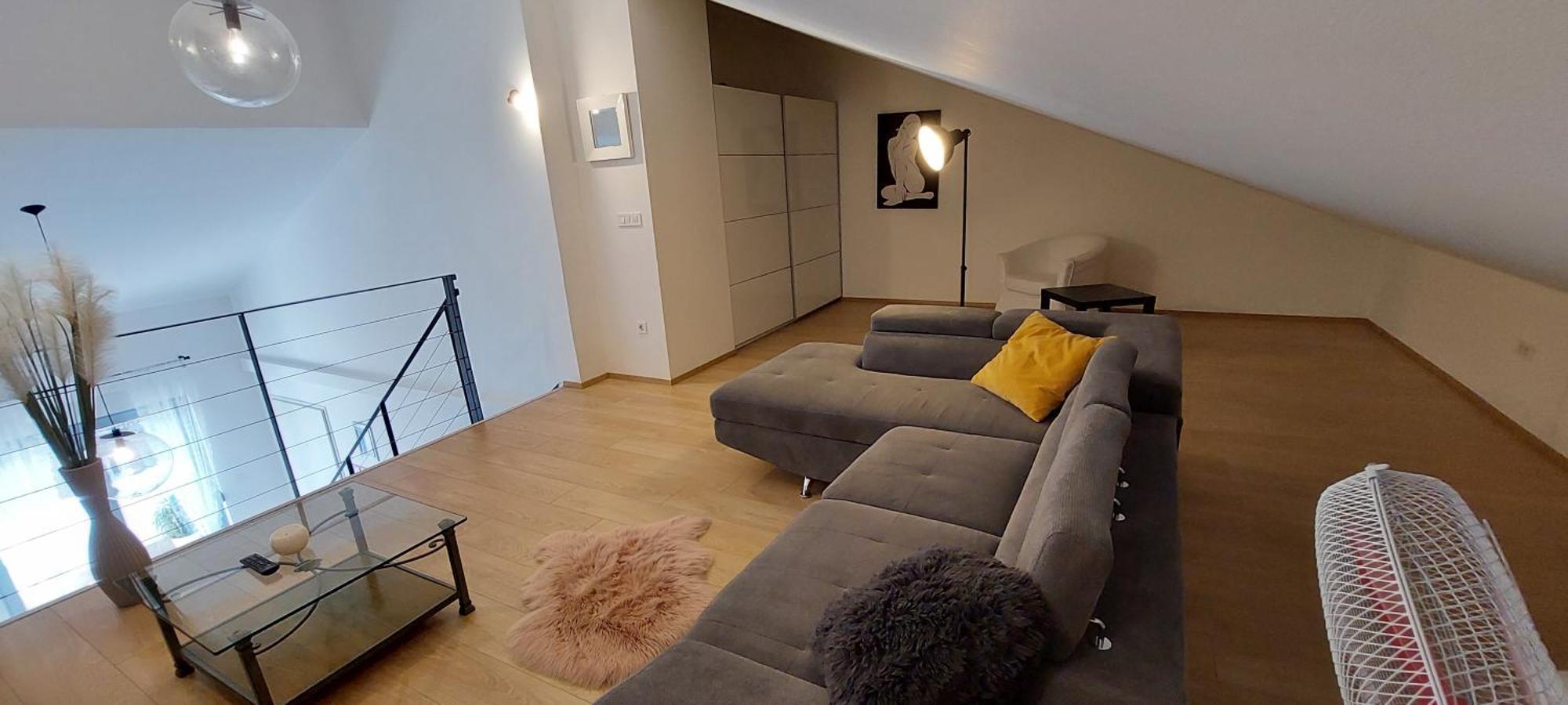Deluxe Apartment Kristian Whit A Private Parking Fiume Esterno foto