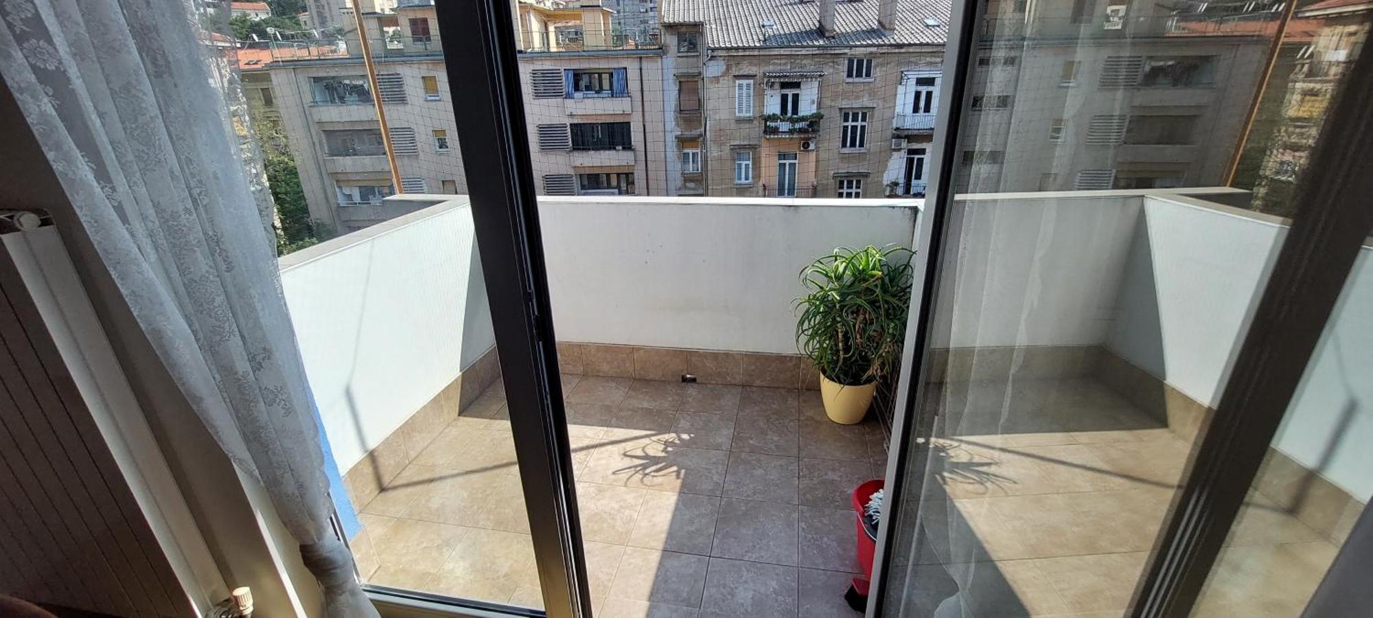 Deluxe Apartment Kristian Whit A Private Parking Fiume Esterno foto